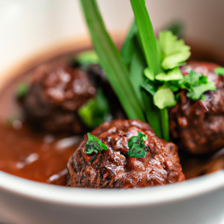 Succulent Beef Meatball Bourguignon: A Flavorful Twist