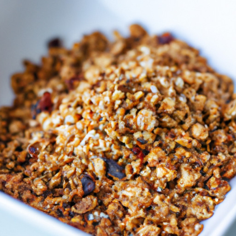 Crave-Worthy Homemade Granola for a Crunchy Breakfast Start
