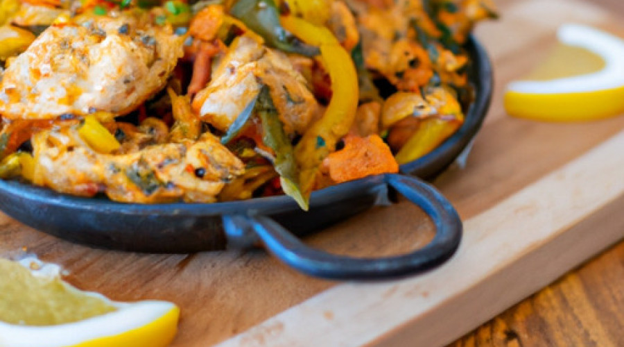 Delicious Mediterranean Chicken Skillet Recipe: A Hearty One-Pan Meal