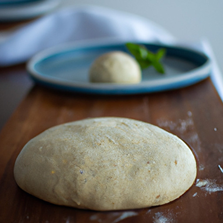 Flavorful No-Knead Pizza Dough Recipe for Easy Homemade Pies