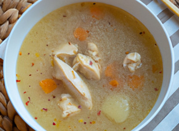 Savory Chicken Quinoa Soup Recipe - A Hearty and Delicious Meal