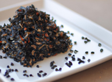 Delightful Fonio Infused with Black Sesame for a Flavorful Twist