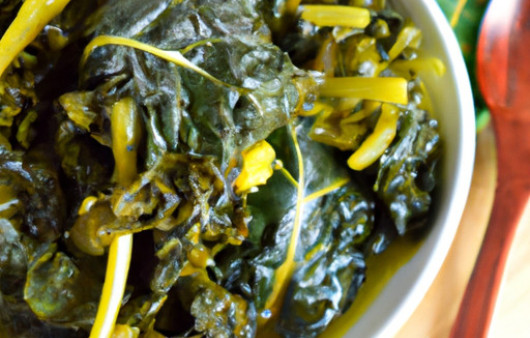 Flavorful Vegetarian Collard Greens Straight From the Pot