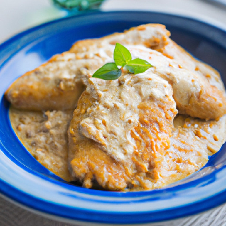 Savory Sherry-Dijon Chicken: A Flavorful Twist