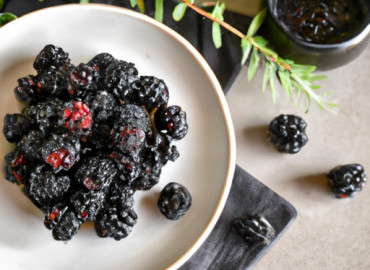 Ultimate Blackberry Bliss: A Sumptuous Dessert Option