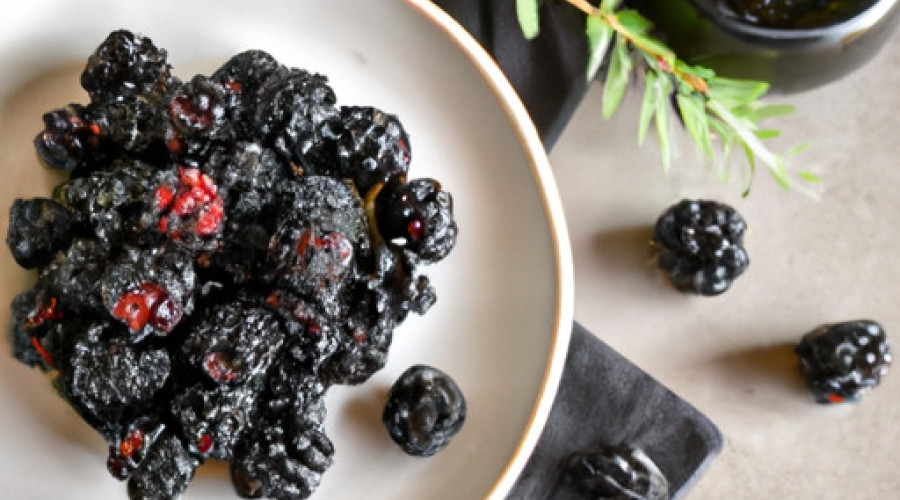 Ultimate Blackberry Bliss: A Sumptuous Dessert Option