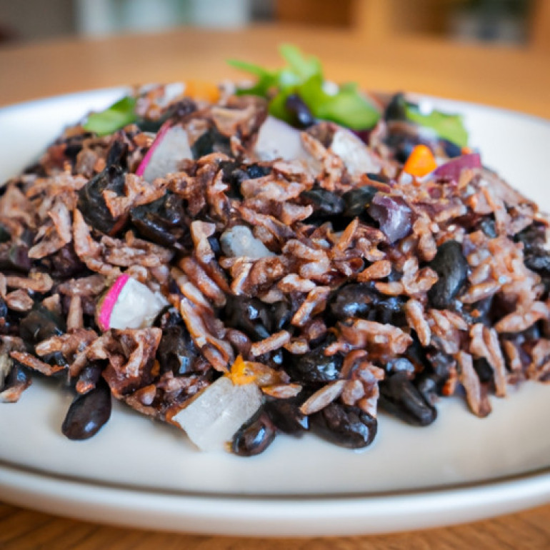Delectable Brown Rice & Black Bean Salad Recipe
