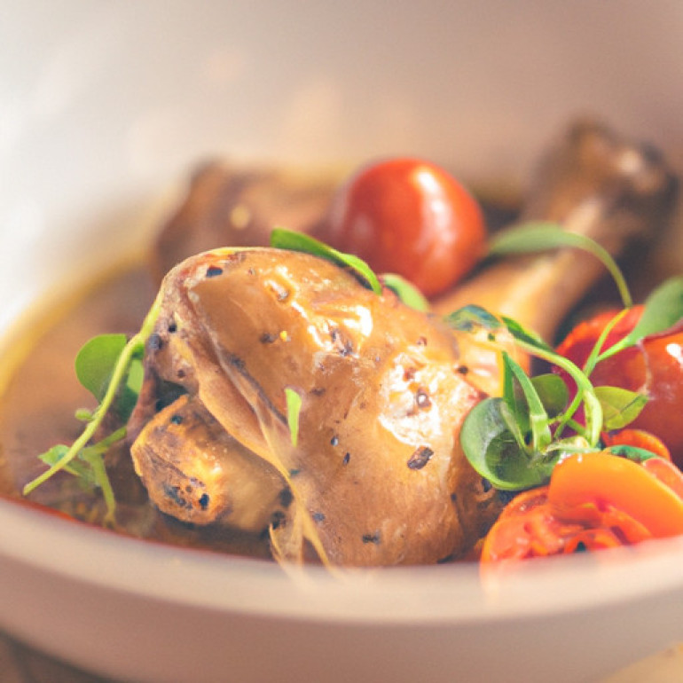 Succulent Slow-Cooked Chicken Stew: A Hearty and Flavorful Dish